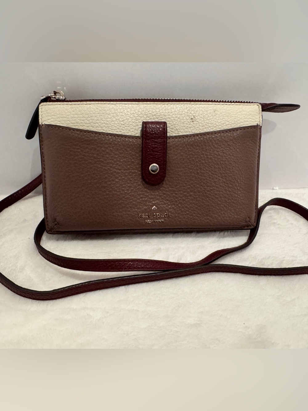 Kate Spade Jackson Brown & Cream and Burgundy Leather Crossbody Wallet